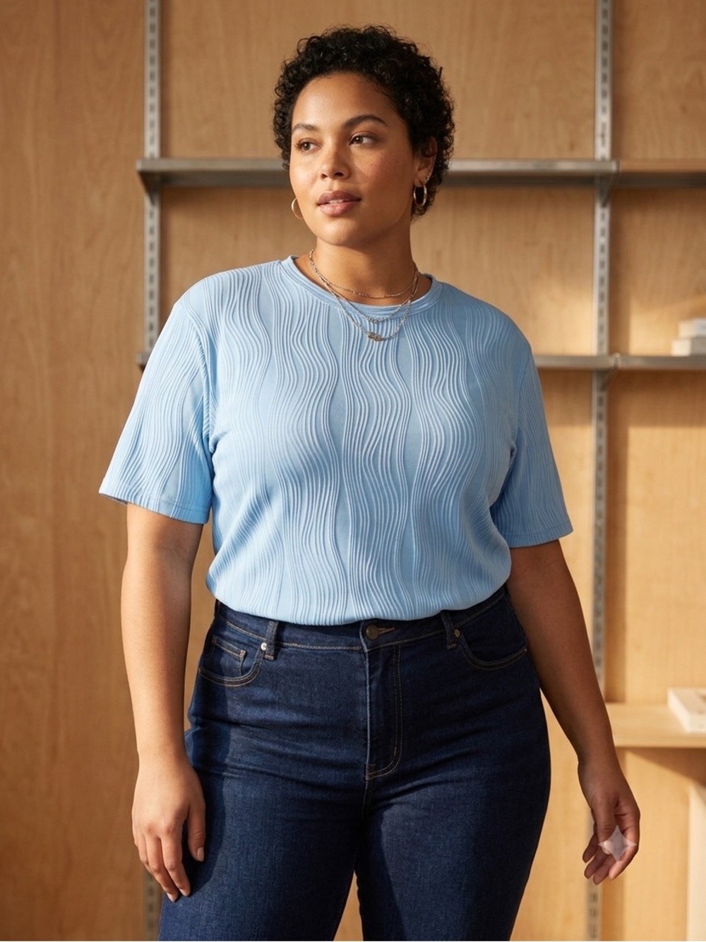 Wave-Texture Short Sleeve Tee in Light Blue
